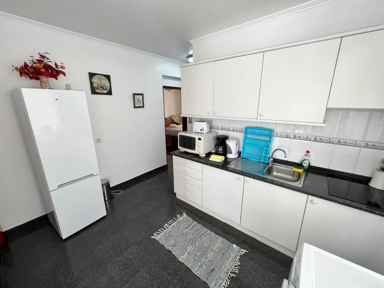 Comfortable 2-Bedroom Apartment For Relaxing Stays Funchal  Eksteriør bilde