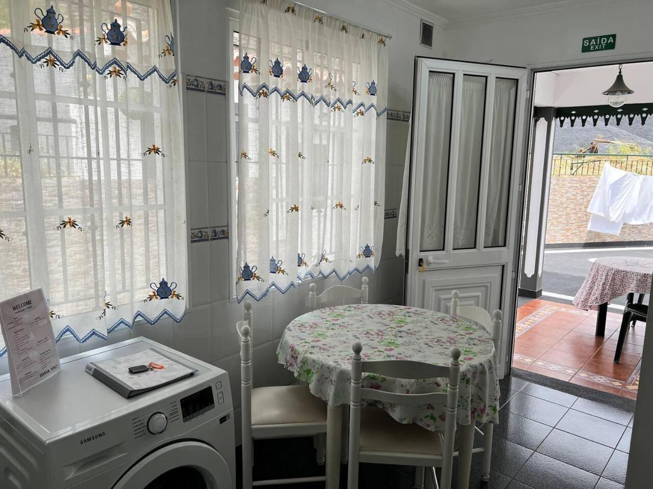 Comfortable 2-Bedroom Apartment For Relaxing Stays Funchal  Eksteriør bilde